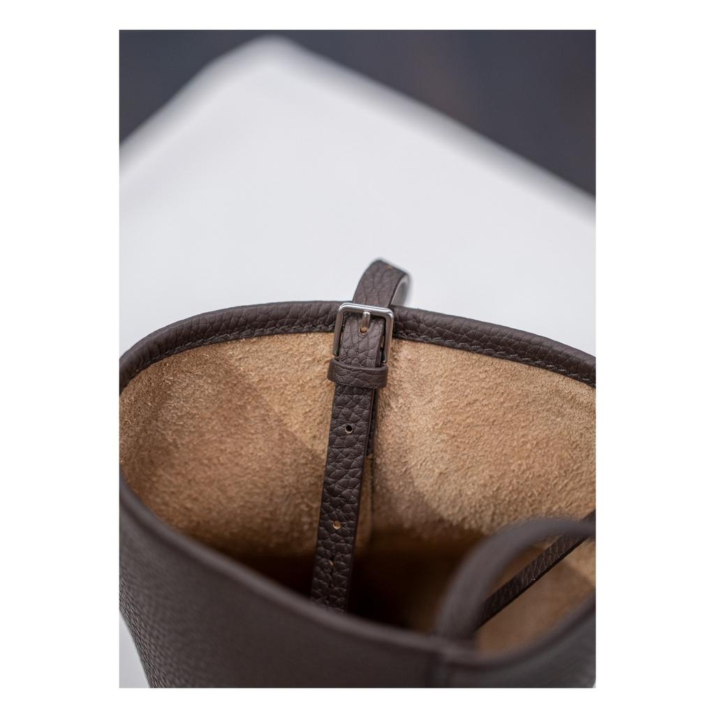 New Park Mini Leather Pocket Bag Messenger Bag Small Bucket Women's Bag Minimalist Casual Mobile Phone Bag