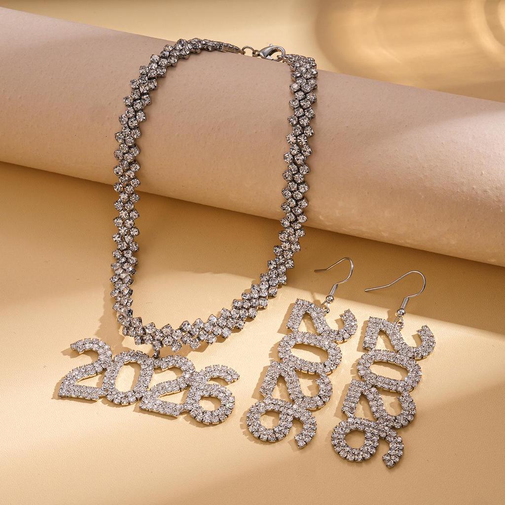 Elegante Geometrische Wassertropfen Anhänger Pulloverkette - 2026 Neujahrs-Halskettenset