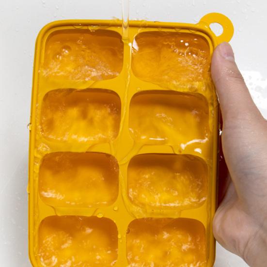 Silicone Ice Cube Tray with Lid 8 Cavities Easy Release Summer Refrigerator Cocktail Whiskey Ice Maker Press Mold Kitchen Supplies
