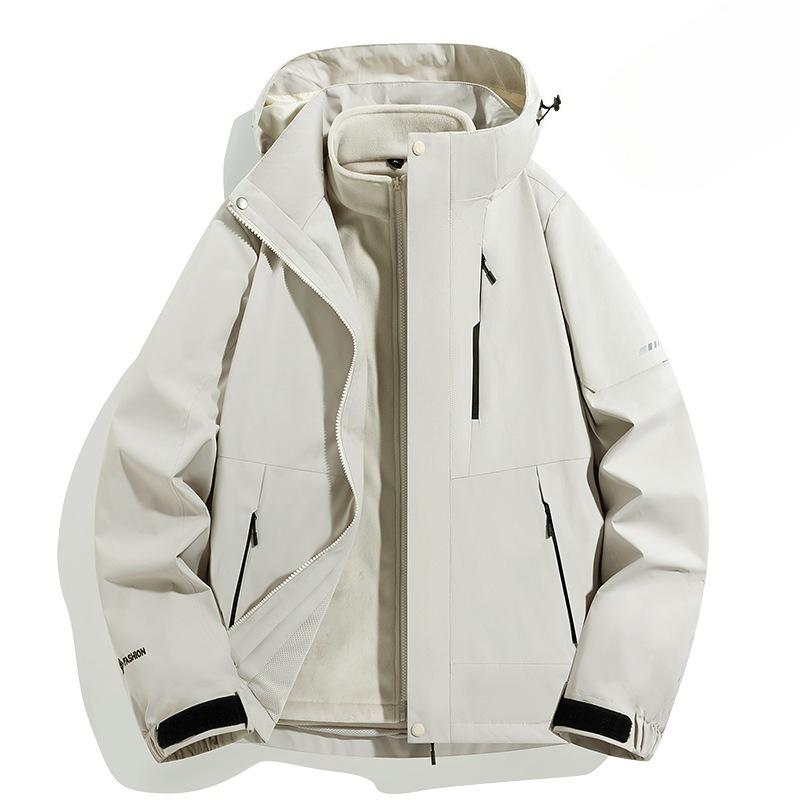 Fall/winter New Three-in-one Jacket Female Detachable Two-piece Waterproof Coat.