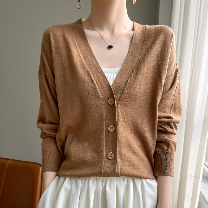 Spring new women's wool knitted sweater women's V-neck cardigan sweater women's jacket long-sleeved batch