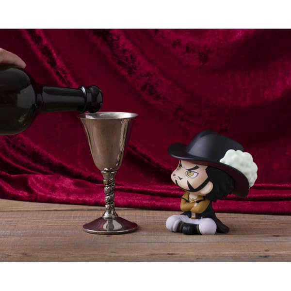 Rukappu ONE PIECE Dracule Mihawk Completed Figure