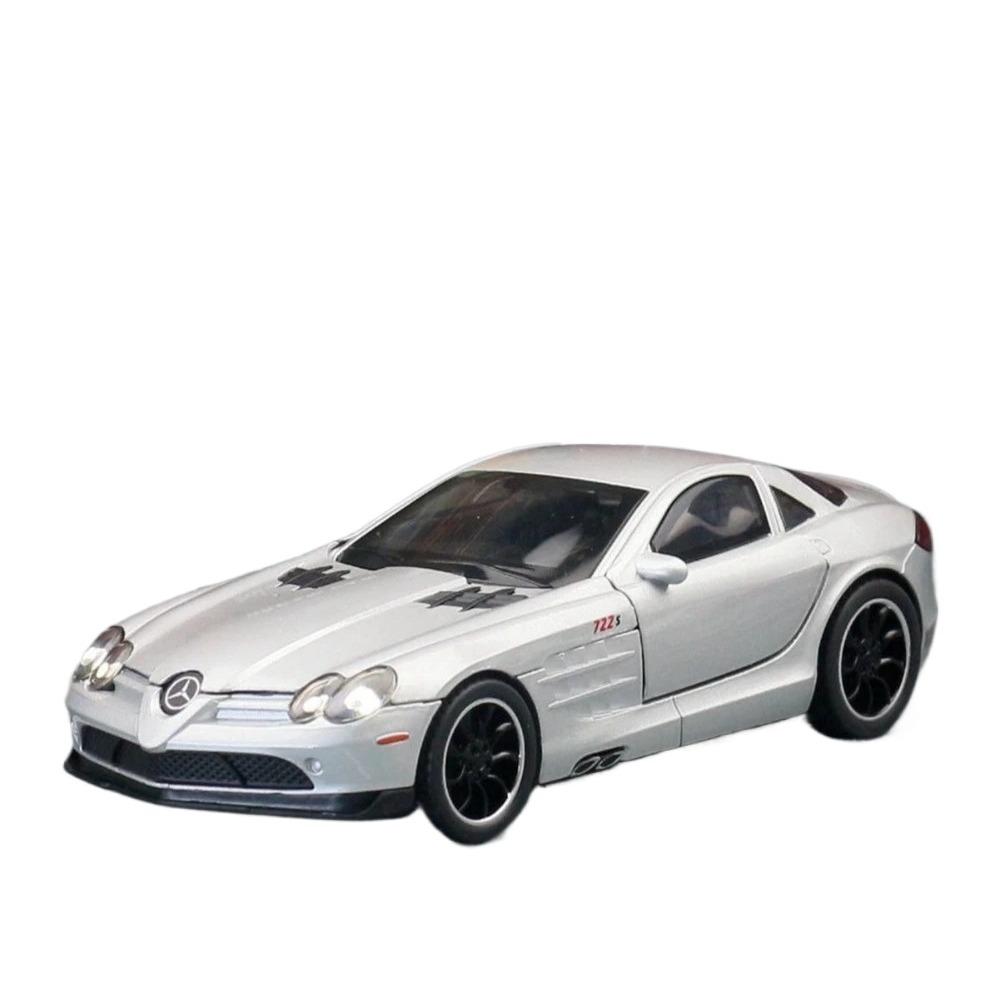 

Масштаб 1/32 Mercedes-Benz SLR McLaren 722S Super Sport Модель игрушечного автомобиля Литой под давлением Миниатюрный автомобиль Звук и свет Коллекционный подарок для ребенка серебряный