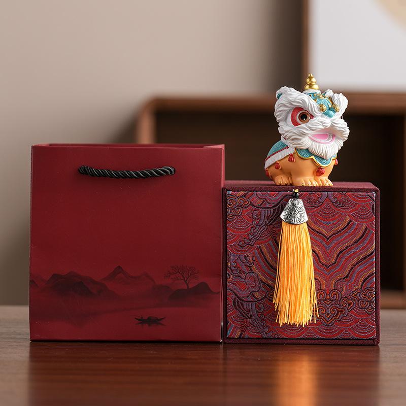 Awakening Lion Resin Ornament Tea Pet Desktop Decoration Office Small Ornament Good Luck High End Accessories