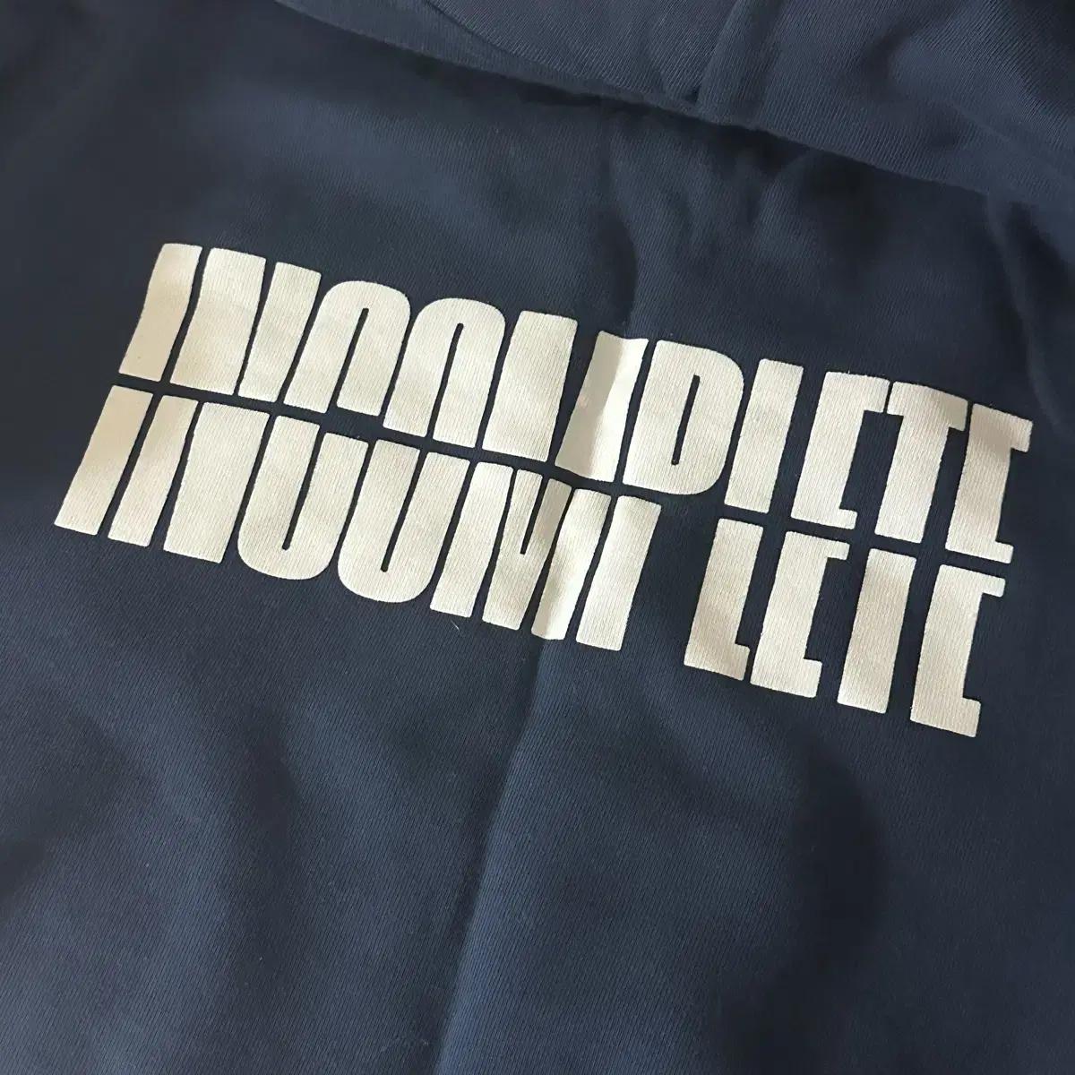 

Seventeen Incomplete Incomplete Concert Md Hoodie L With Waffen