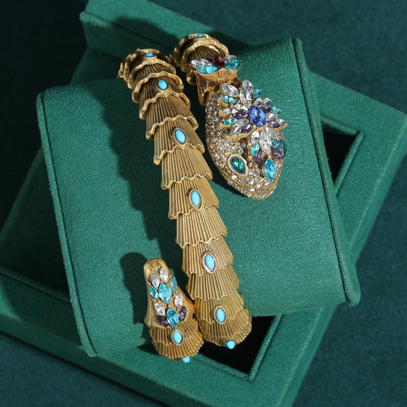 Vintage Large Snake Bracelets Woman Bangles Antique Gold Plated Jewelry Colorful Crystal Decoration Music Party Accessories 2026