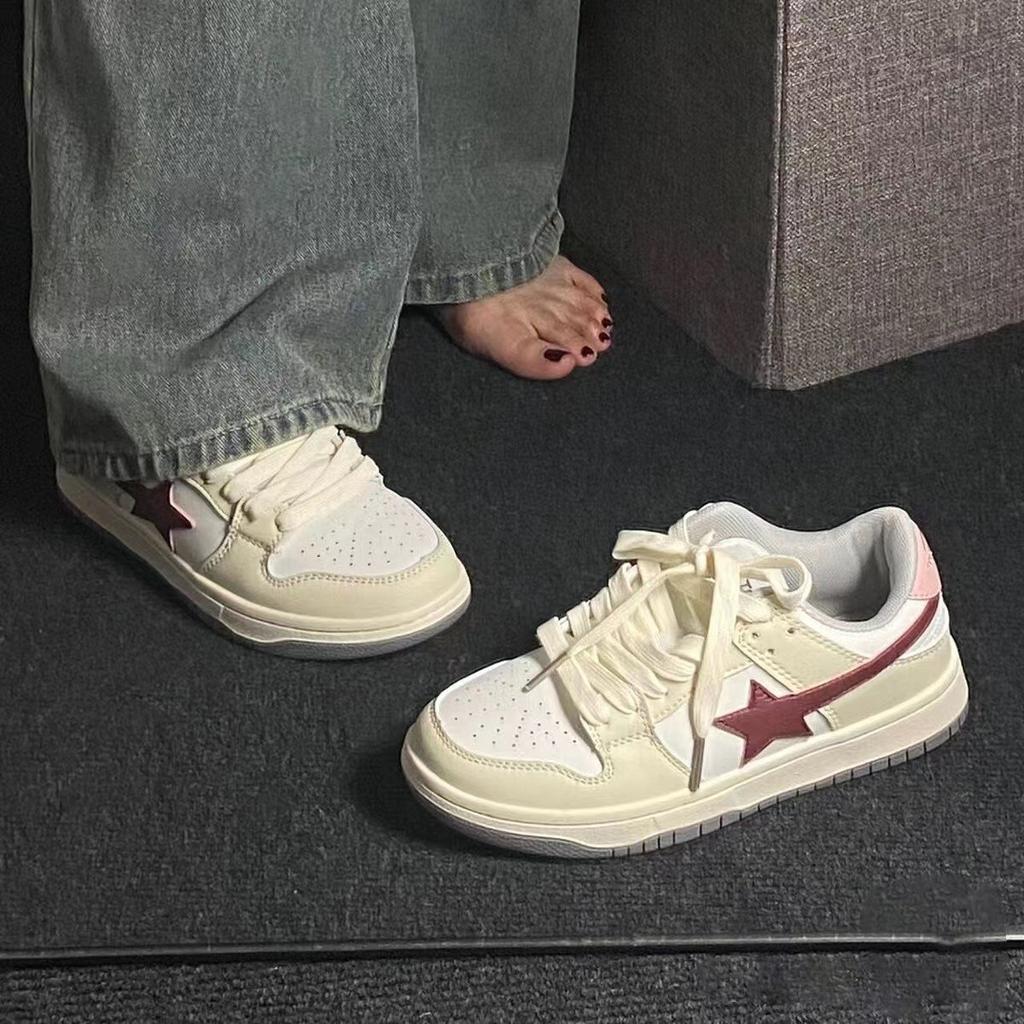 Niche retro star board shoes women's spring and autumn new flat-bottomed versatile sports little white shoes