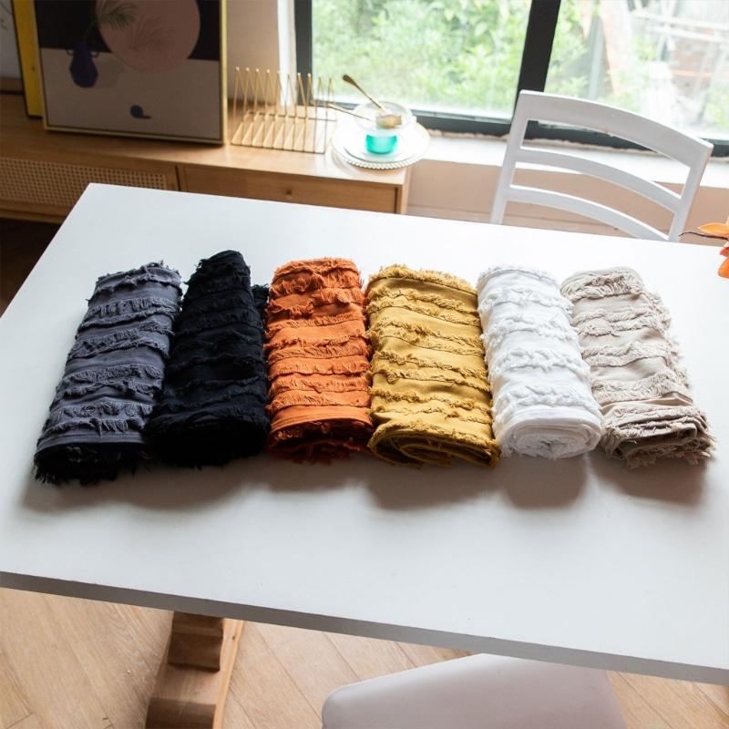 Pack of 2 Cotton Linen Dining Mats Set Table Decors Dish Protective Mats Cotton Linen Texture Suitable for Table Meals
