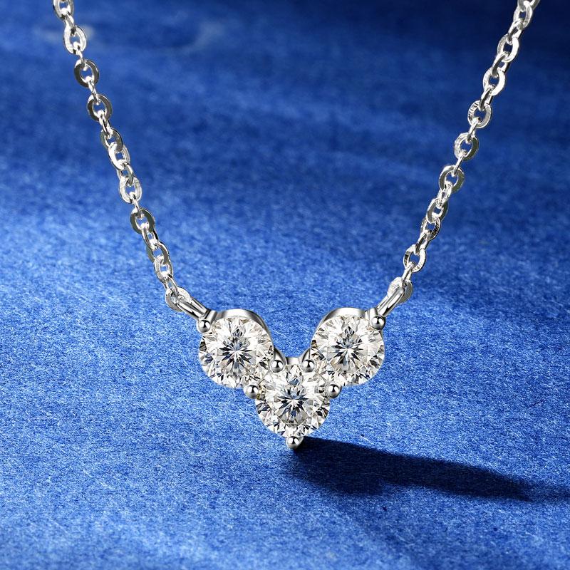 

Lnngy 4mm 0.3ct Moissanite Necklace Collar Plata 925 Sterling Silver Three Stone Pendant Necklaces For Valentine s Day Jewelry 45cm-50cm