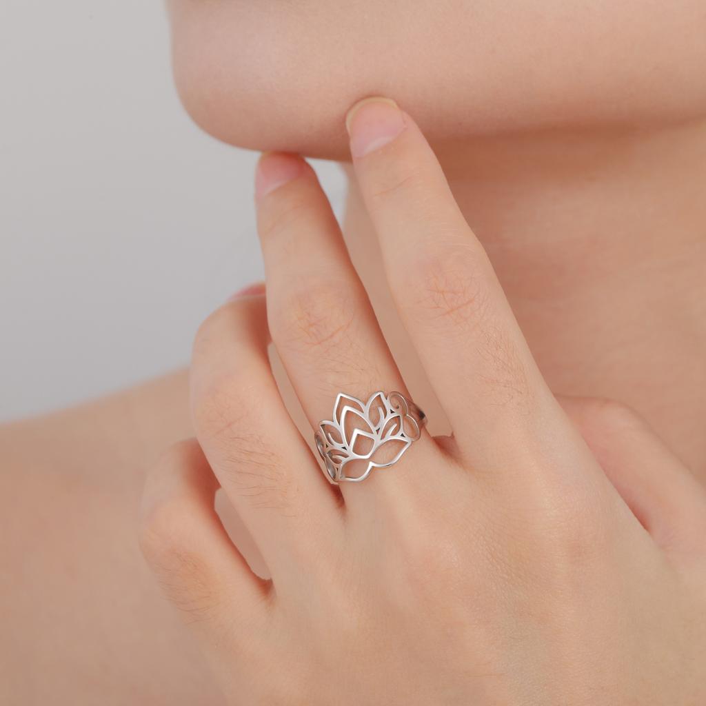 Simple And Fashion Lotus Design Women Ring Delicate Jewelry Gift Accessory