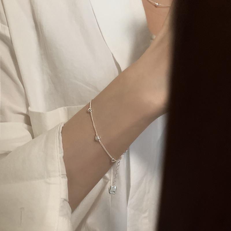 Korean Heart Bracelet: Delicate, Plain Chain, Cold Style, Light Luxury, Niche, Exquisite, Versatile Women's Jewelry