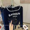 Women's Slim Fit Color-Block Square-Neck Long-Sleeve T-Shirt for Spring/Autumn 2025