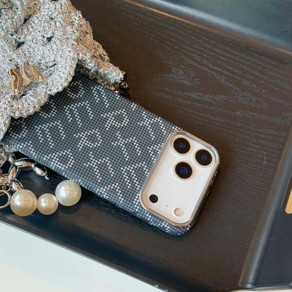 New Magnetic Apple 17 Pro Max Carbon Fiber iPhone 16/15 Protective Case