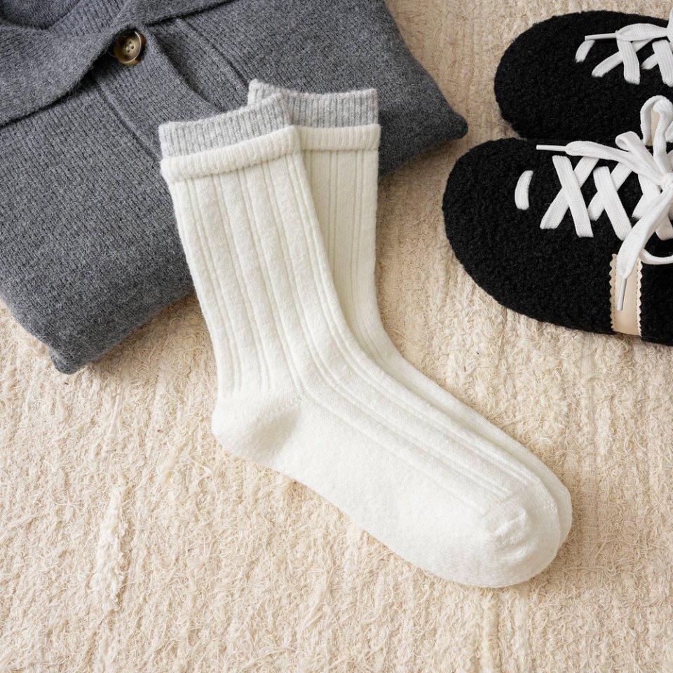 Women's Autumn and Winter Plush and Warm Matching Color Double Mouth Wool Tube Pile Socks