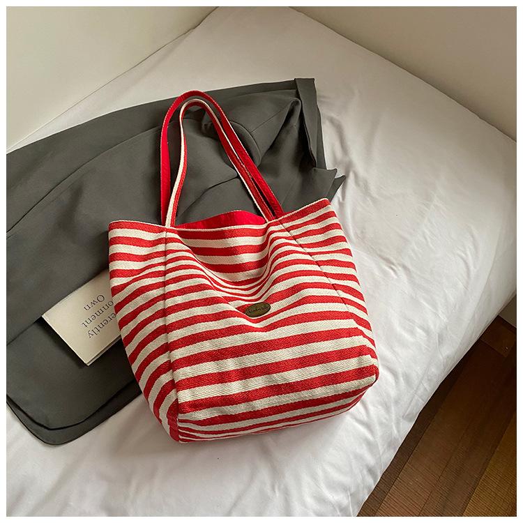 

Полосатая парусиновая сумка двусторонняя двойного назначения большой вместимости на плечо женская летняя для отдыха путешествий для поездок на работу парусиновая сумка красный