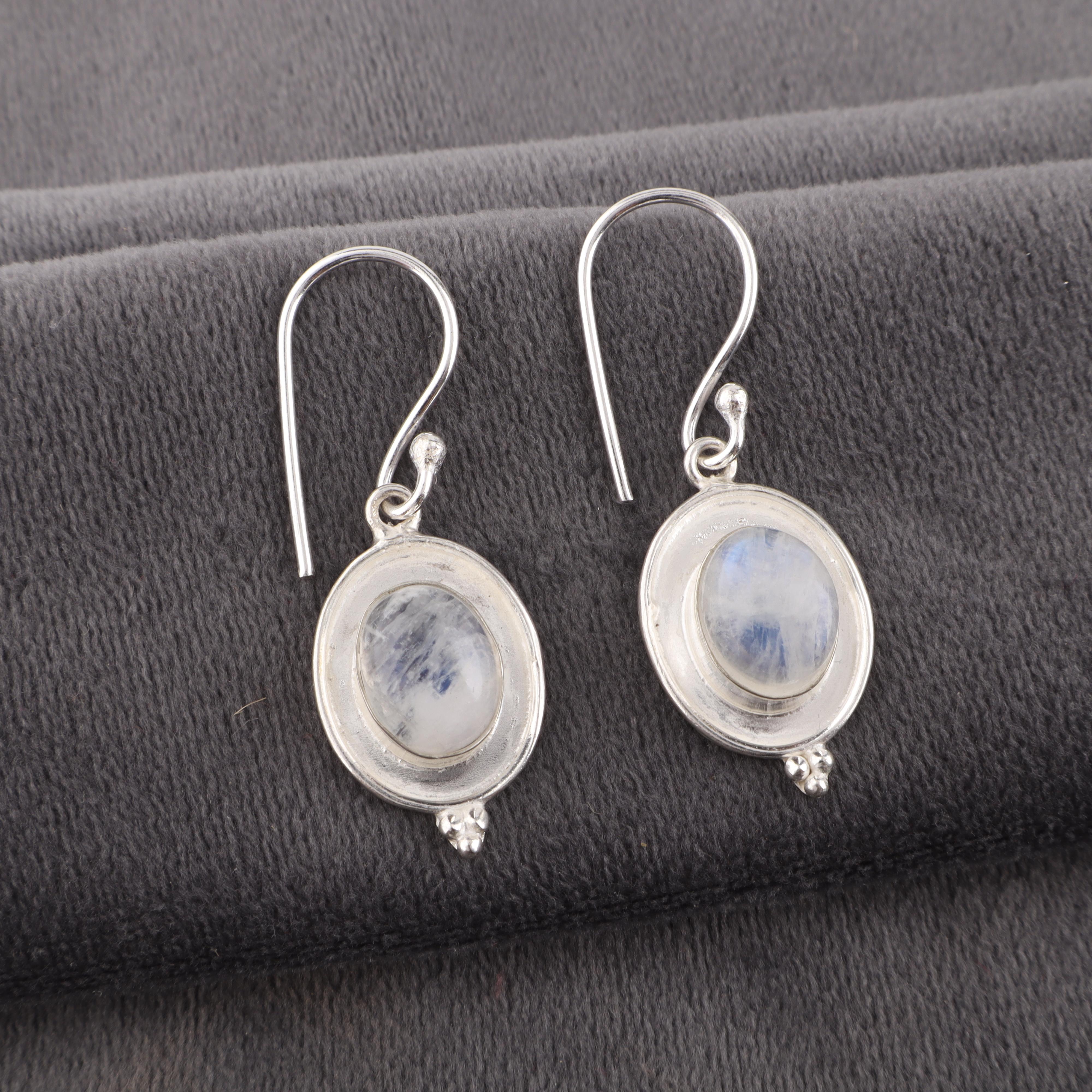 

Серьги из радужного лунного камня, ювелирные изделия с драгоценными камнями, серьги из стерлингового серебра 925 пробы, красивые серьги ручной работы, подарок для женщин 1.50 Inches белый