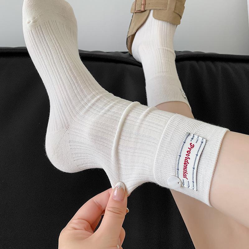 Damen Frühling und Herbst Neu Einfach Muschel Stoffetikett Preppy Stil Knochenlose Röhren Sockenstapel