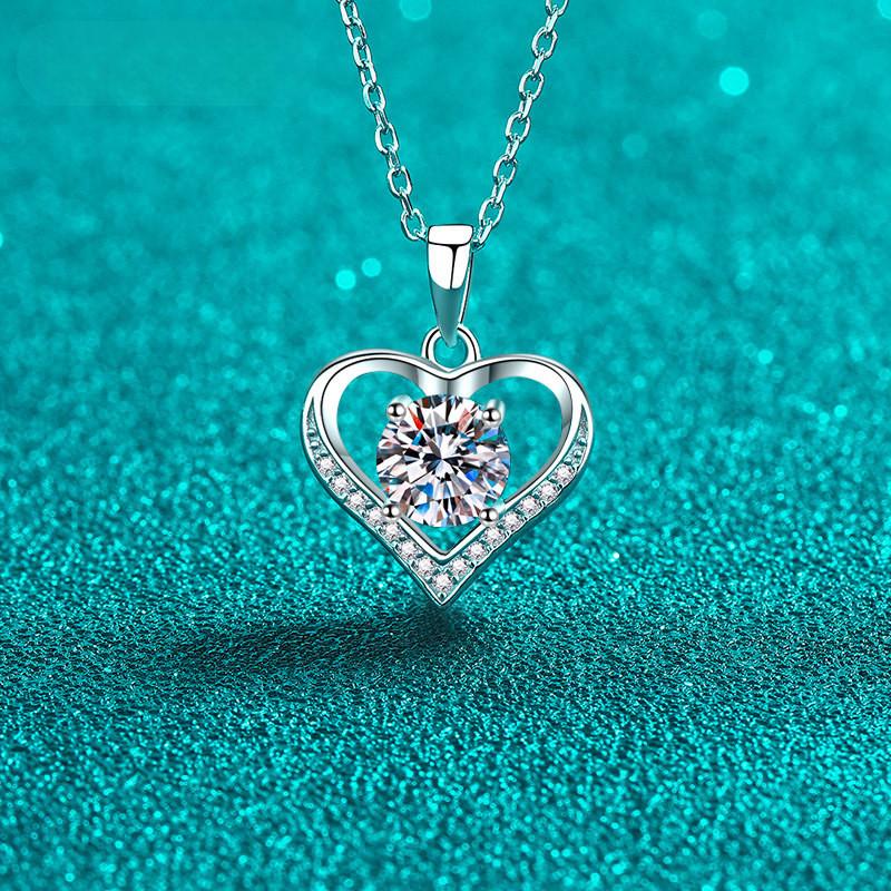 D Color 1.0CT Moissanite Colier cu pandantiv inimă Claritate certificată GRA VVS1 Moissanite Colier din argint Sterling pentru femei Bijuterii