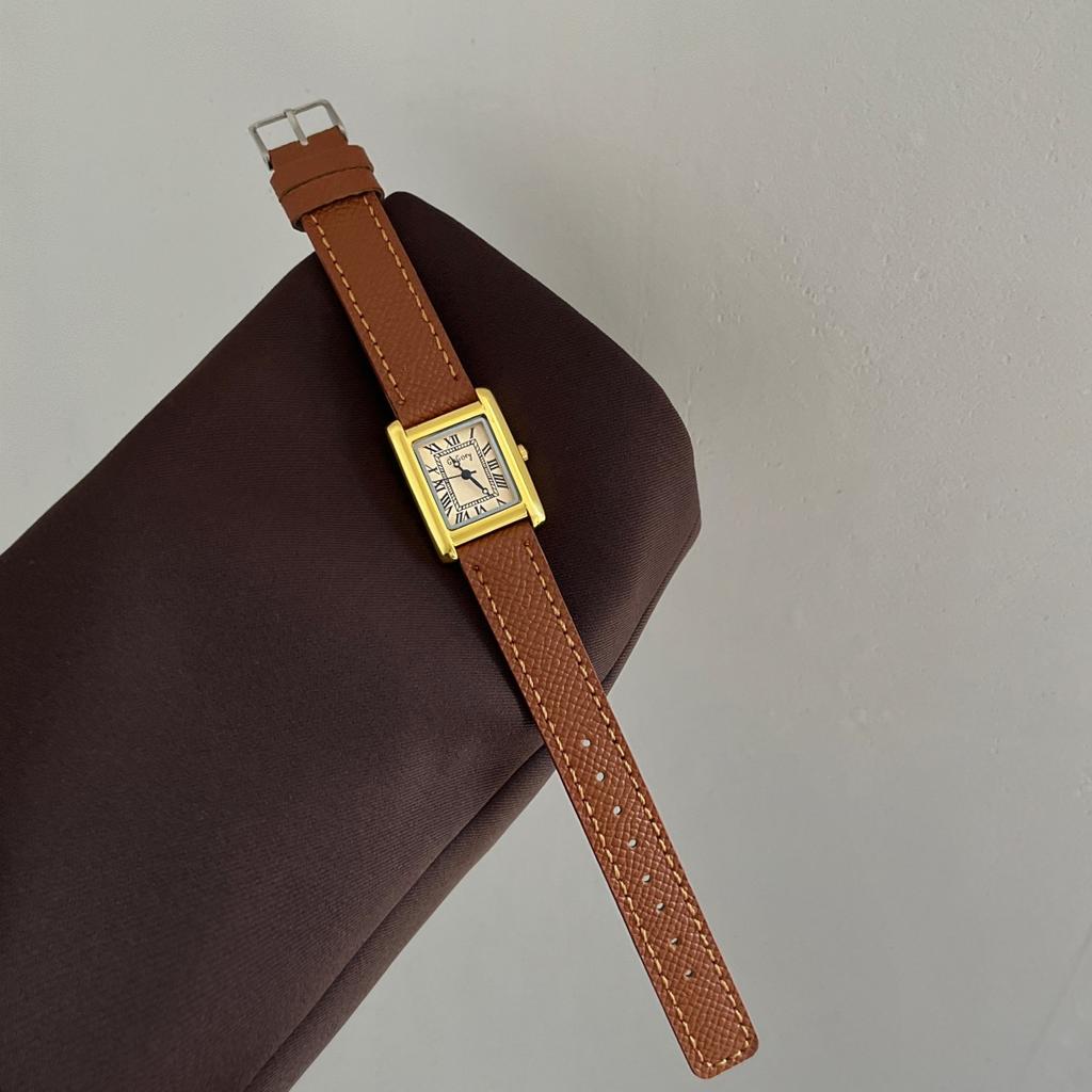 Women Square Rome Dial Watch Retro Quartz Watches Leather Strap Wristwatches