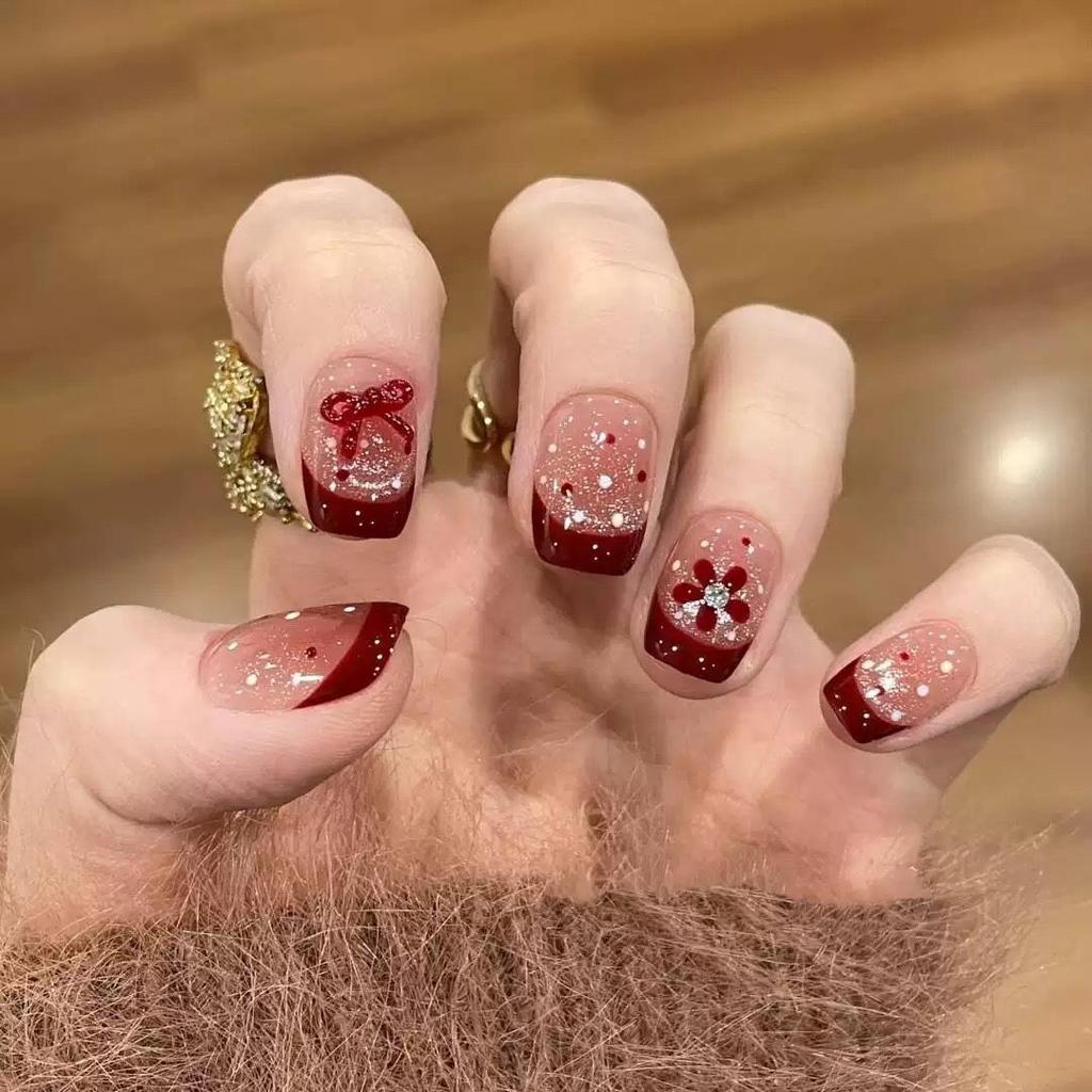Cute KT Skin-Brightening Cat Eye Handmade French Nails with Fragrant Style and Sparkle Bow