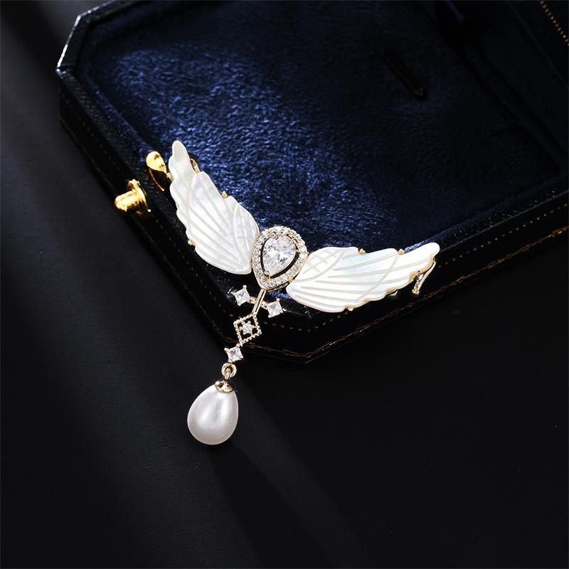 

Крылья ангела, брошь в виде ракушек, женская мода, универсальный жемчужный корсаж, нишевый дизайн, чувство костюма, пальто, аксессуары золотой