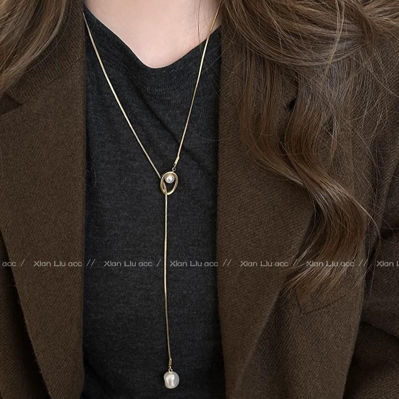Autumn and winter retro pearl necklace women's 2026 new long sweater chain temperament high-end light luxury sweater accessories