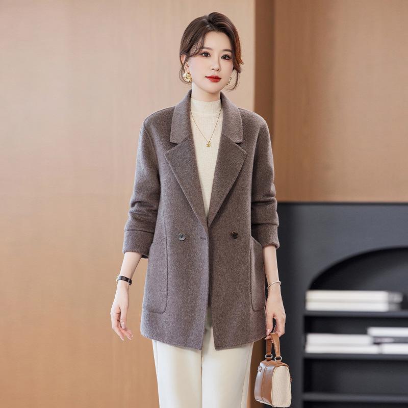 Women's 2025 Korean Style Simple Winter Wool Coat - Double-Faced Petite Design