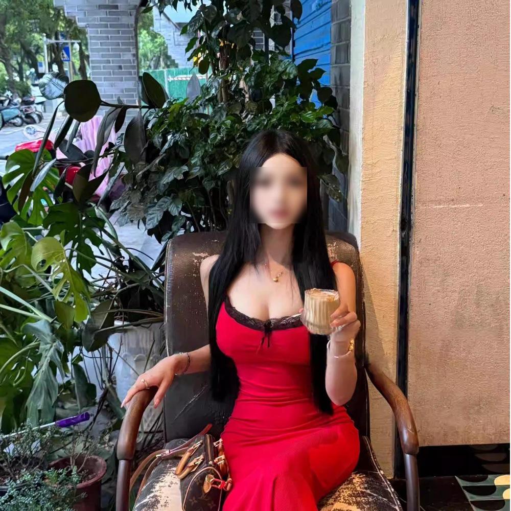 

Платье-слинг из французского кружева Yujie: Летняя юбка-годе с заниженной талией для элегантных вечеров S (up to 90 jin)