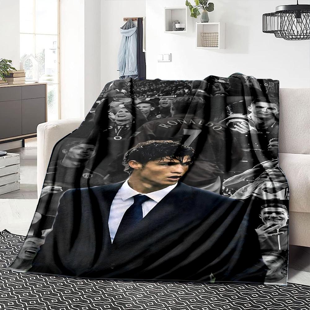 Portugal Football Spirit printed flannel breathable and warm blanket, a stylish home gift, suitable for home, office and bedspread use. 0713a15