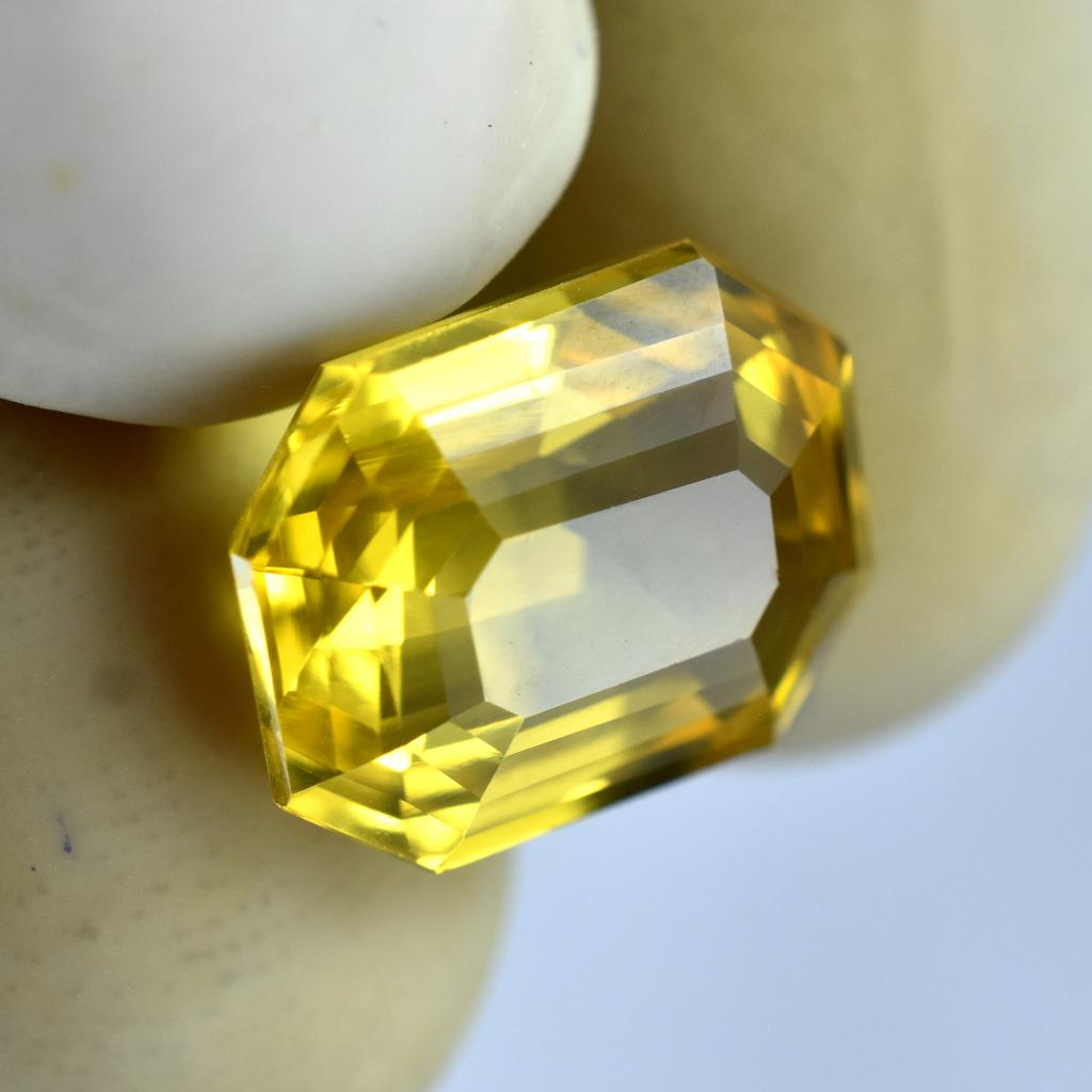 Sapphire Yellow Unique Color Emerald Cut 7.20Ct Natural Loose Gemstone CERTIFIED AR-182