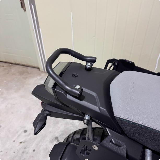 Saderīgs CFmoto 1000MTX/800MTX Off-Road Rokturis un