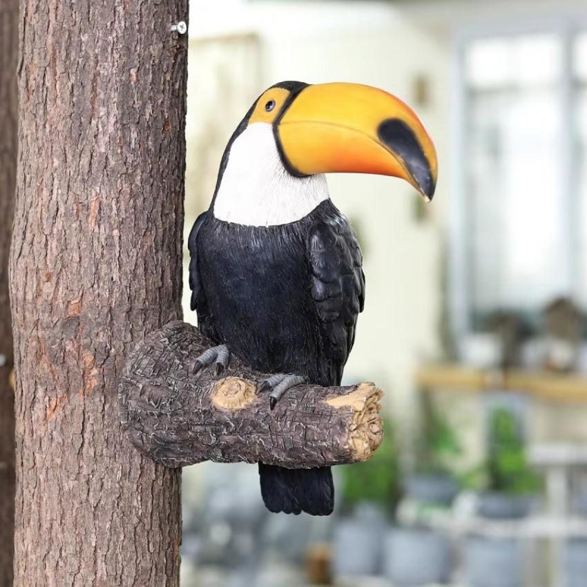 1 Pcs Bird Figurine Tree Hugger Decor Hanging Resin Ornaments Garden Statue Creative Simulation Animal Yard Wall Decoration
