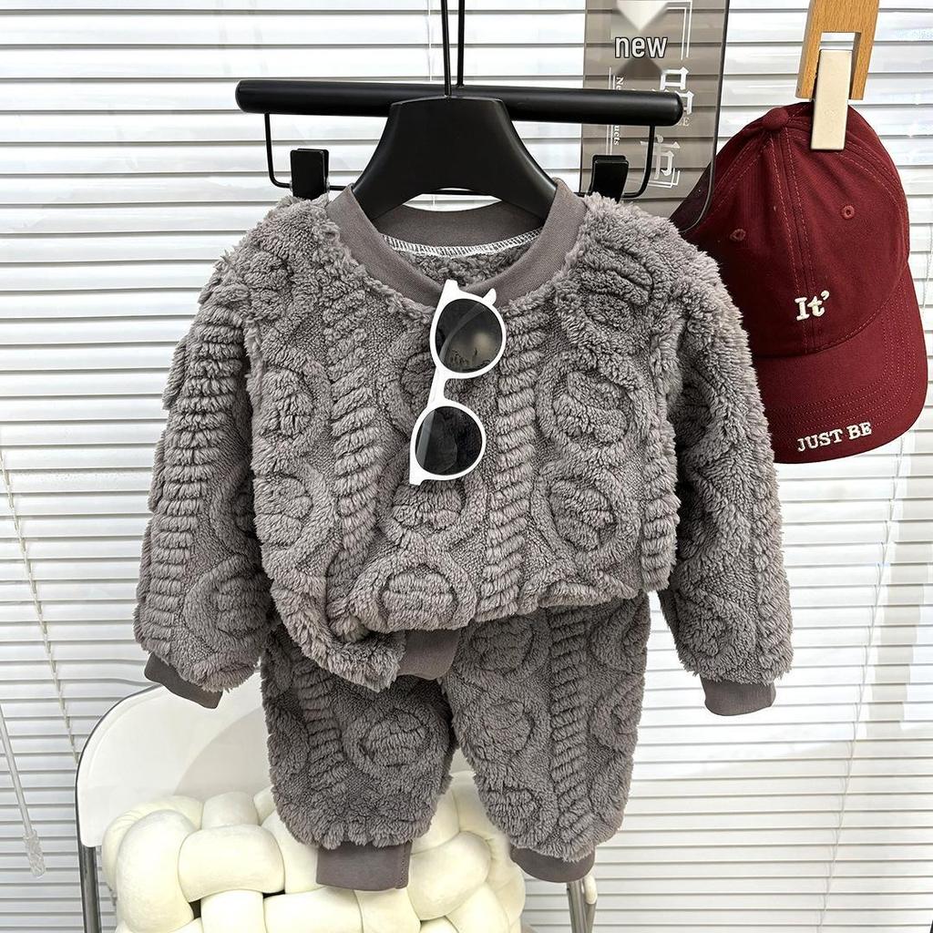 Children's Warm Flannel Pajamas Set - Thickened Jacquard Home Clothes for Boys & Girls in Solid Colors, Korean Style for Autumn/Winter.