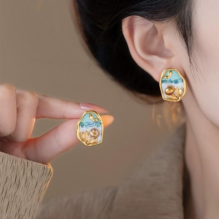 Summer Dripping Oil Lavender Green Freshwater Stud Earrings Leaf Earrings Hong Kong Style Retro Temperament Earrings