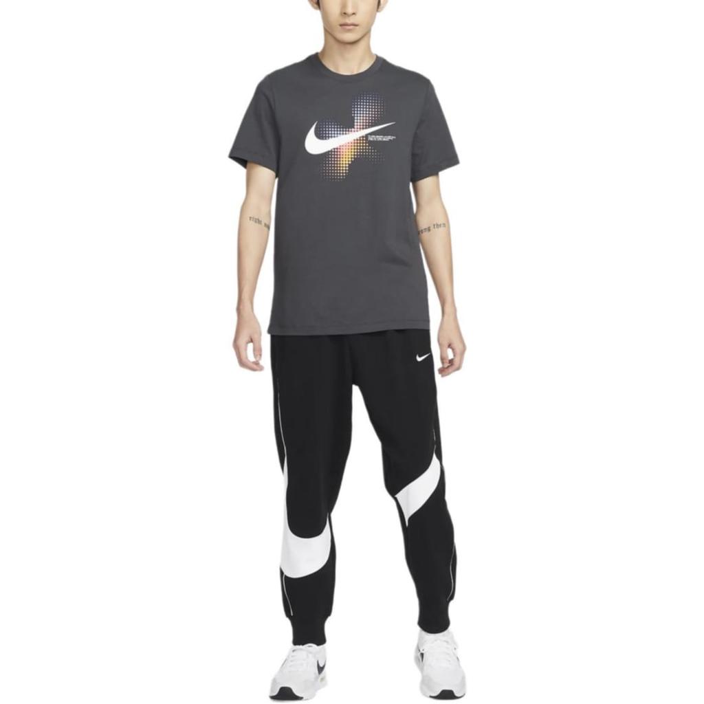 Nike T-Shirts Herren Anthrazit Rundhals Mittlere Normale Passform FQ7999-060