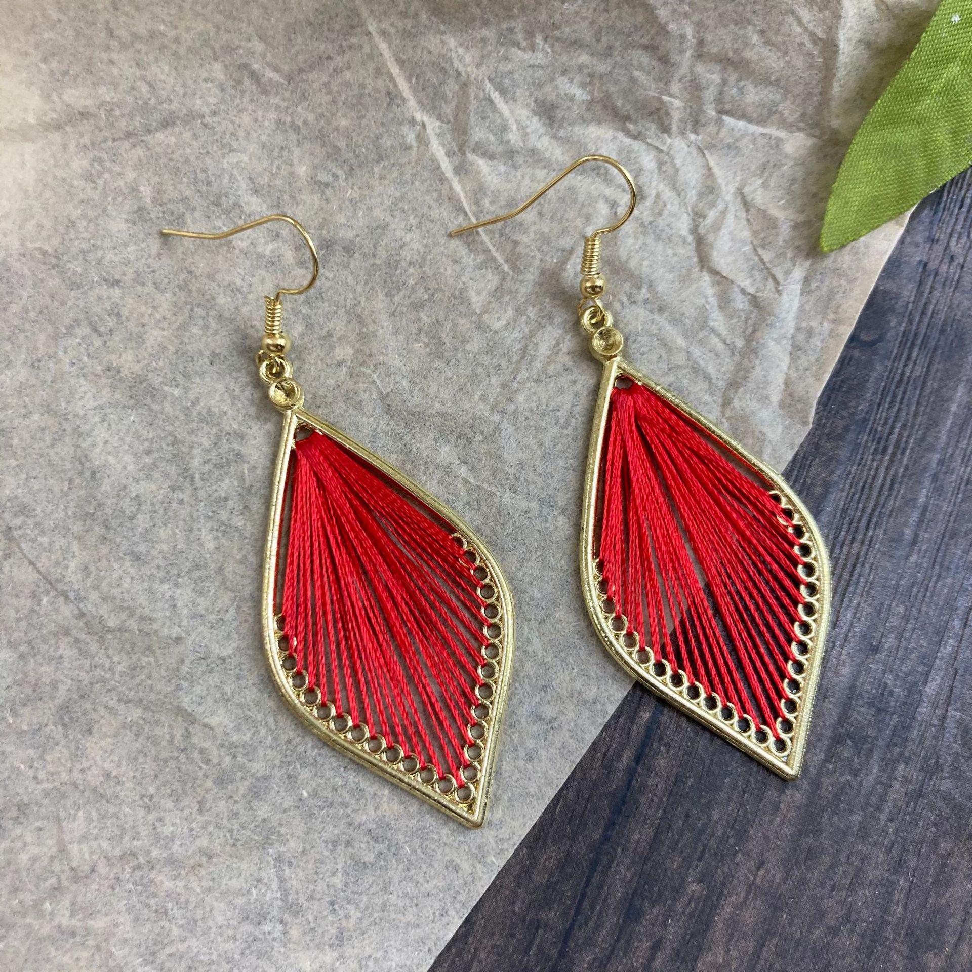 

Серьги ручной работы в стиле ретро в форме листьев с полыми бриллиантами красный