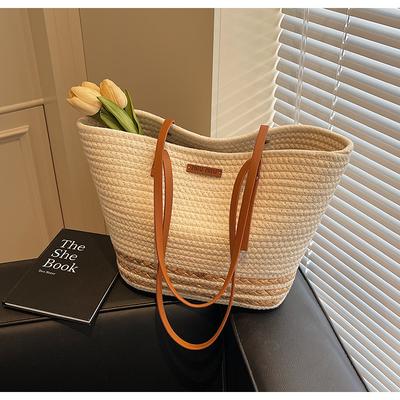Literary Straw Woven Bag New Large-capacity Woven Tote Bag Portable Holiday Wind Beach Bag Women