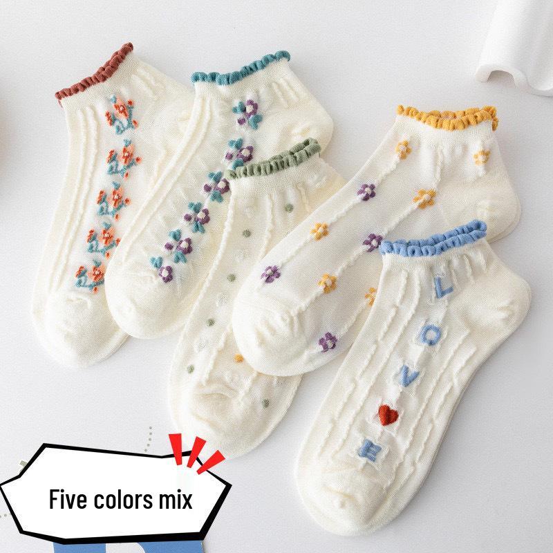 5 Pairs of Black and White Striped Mid-Calf Socks: Autumn/Winter Korean-Inspired Academy Style