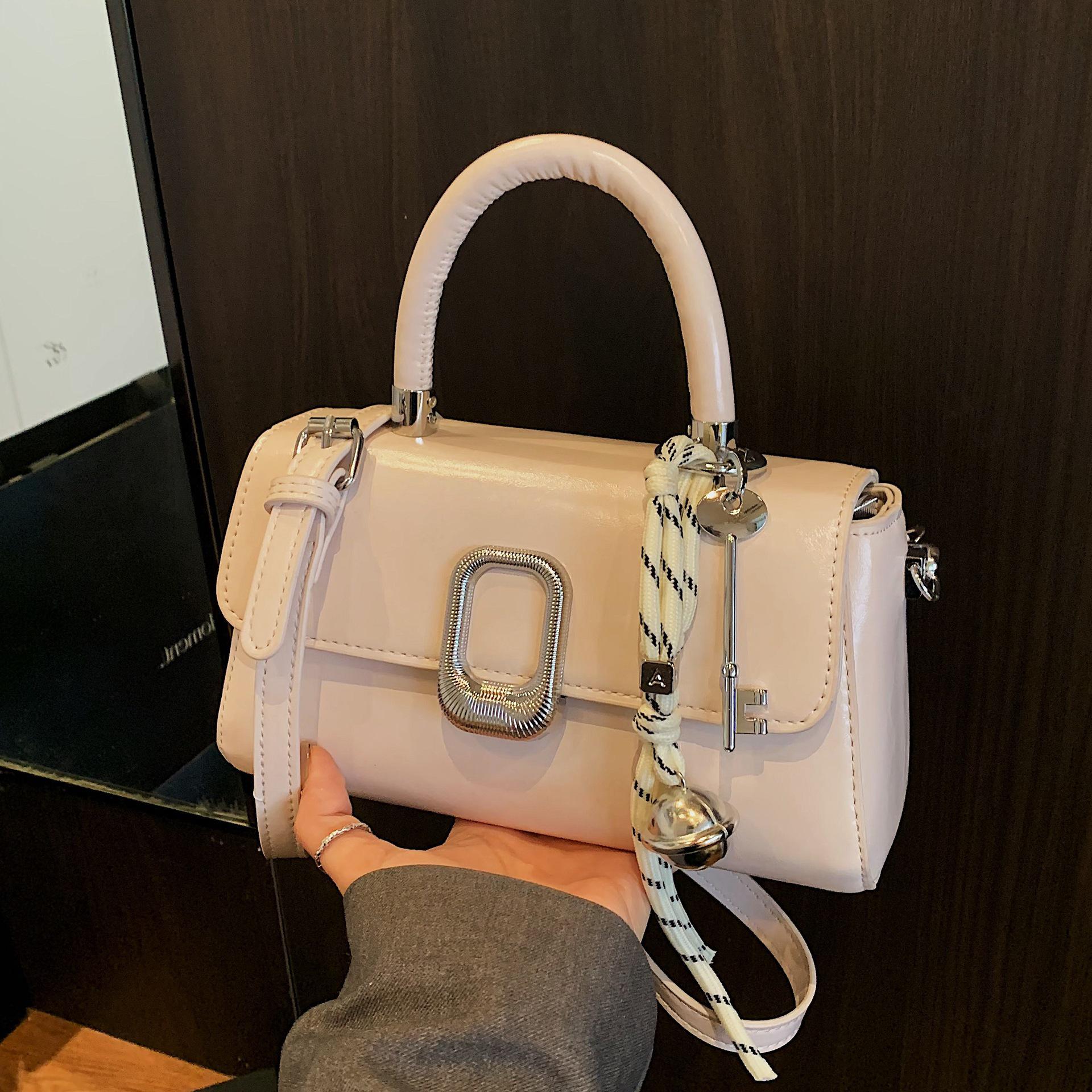 

Niche Spring 2025 Women s Lock Crossbody Bag - Versatile, Simple, Small Square Handbag & Shoulder Bag Without Pendant хакі