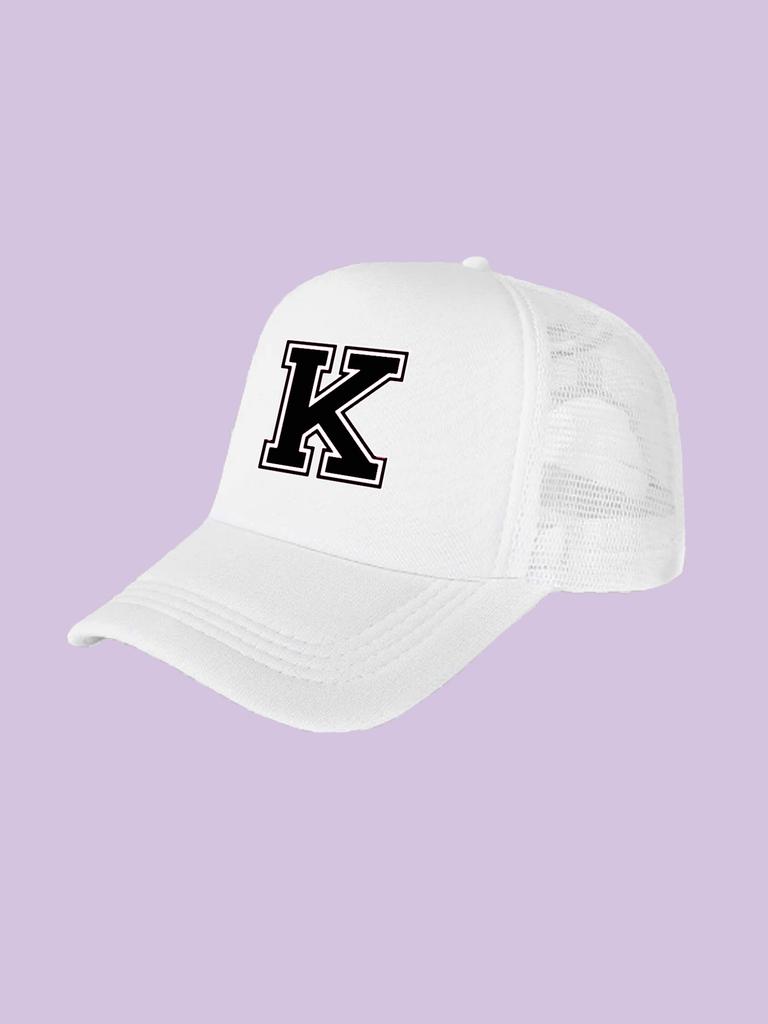 1Pc children's 26 letter printed baseball cap, fashionable sunshade duckbill cap for spring summer, breathable mesh trucker cap