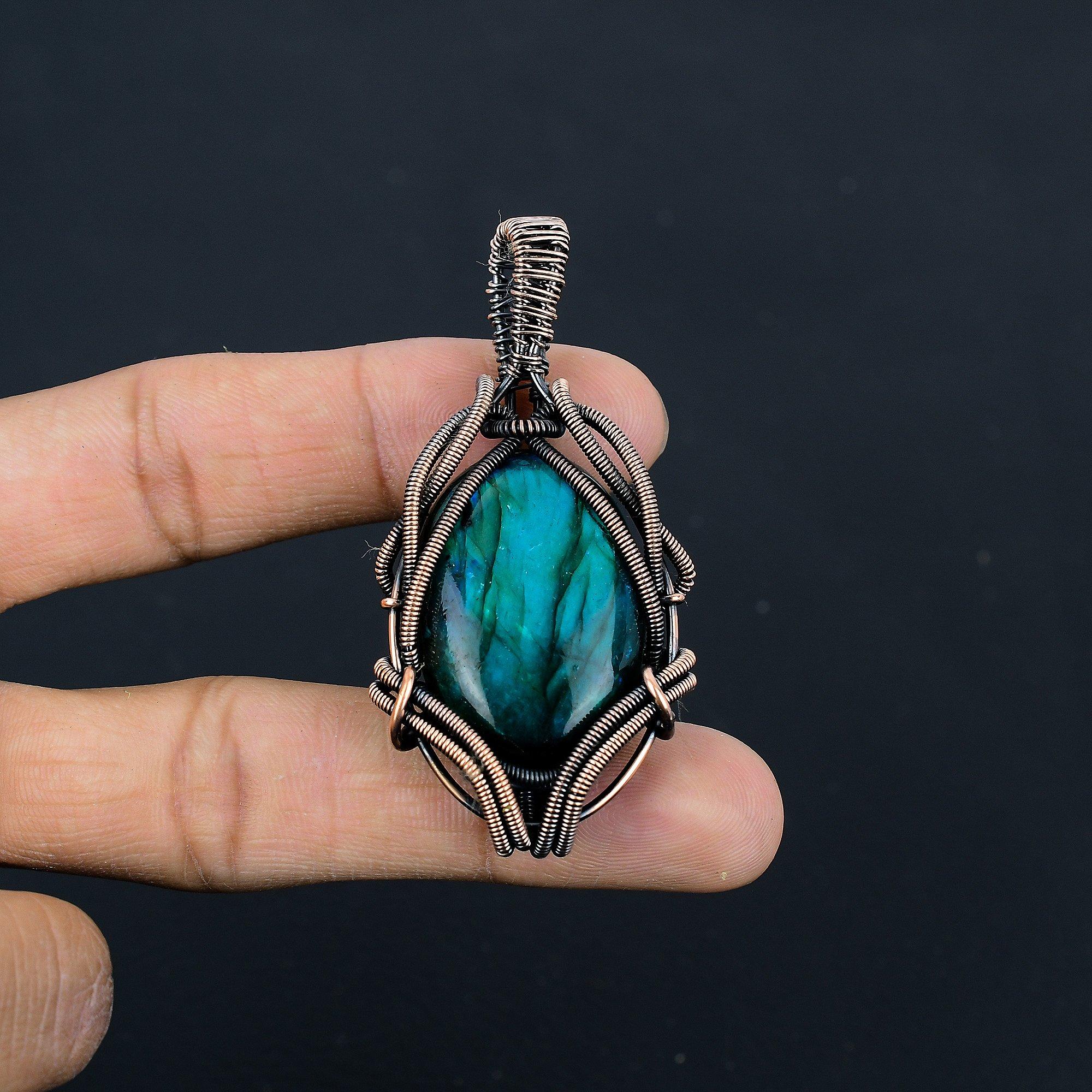 

Подвеска ручной работы из лабрадорита с голубым отблеском, украшения из натуральных драгоценных камней, подвеска, обернутая медной проволокой 999 пробы, для подарка 2.55 Inches