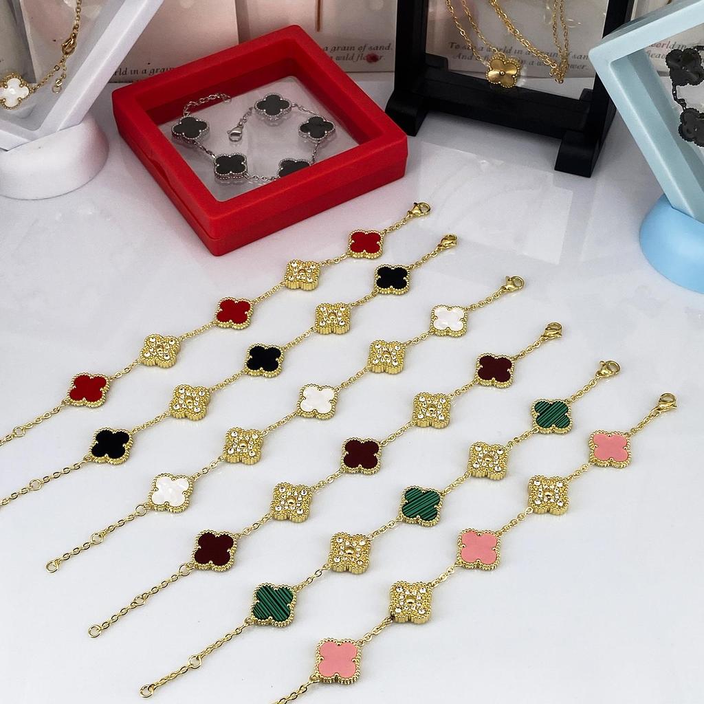 Boutique 15MM Large Four-leaf Clover Bracelet Black and White High-grade Fashion Net Red Bracelet
