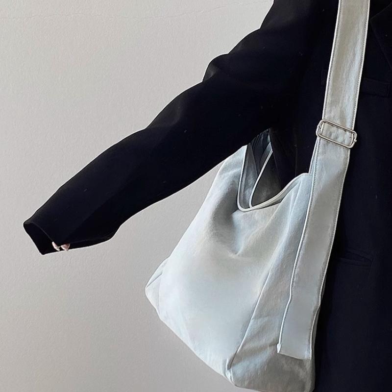Large Capacity Women's Denim Tote Shoulder Bag Simple Casual Ladies Commuter Handbags Vintage Portable Female Crossbody Bags