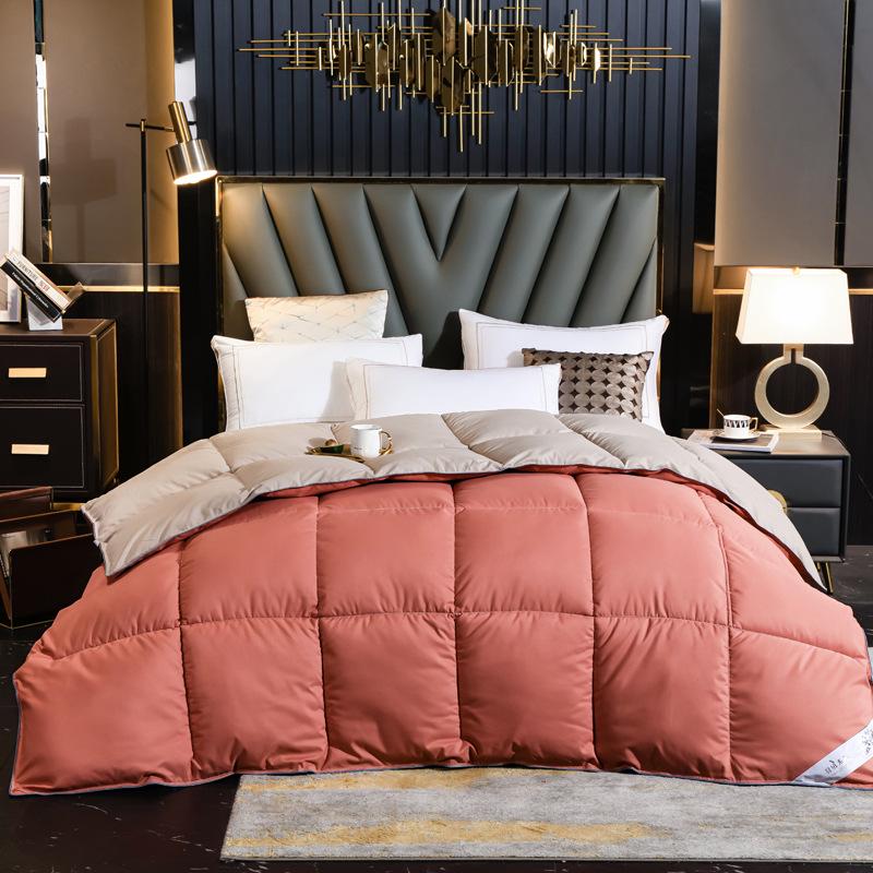 All-Season Feather Silk Imitation Down Quilt for Hotel Bedding
