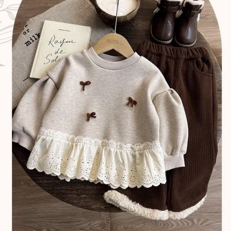 Fleecegefüttertes Sweatshirt im Waldstil mit Schleife für Mädchen – Niedliches und stylisches Lotusblatt-Spitzendesign für Herbst und Winter
