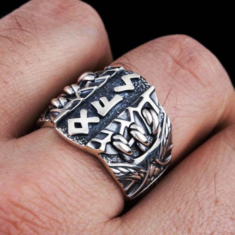 Stainless steel Odin Norse Viking Amulet Rune Fashion MEN and women fashion words RETRO Rings Jewelry