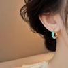 Blue Turquoise Diamond Round Ear Cuff: Elegant, Simple Design with High-End Feel - Versatile, Exquisite Jewelry.