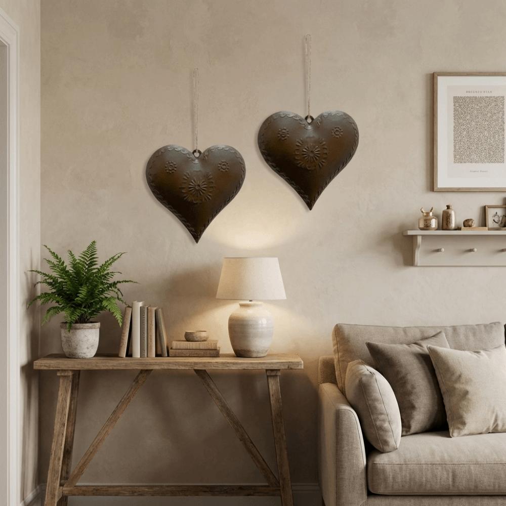 2PCS Vintage Metal Heart Pendant Iron Wall Decor Durable Heart Shaped Ornament  Outdoor