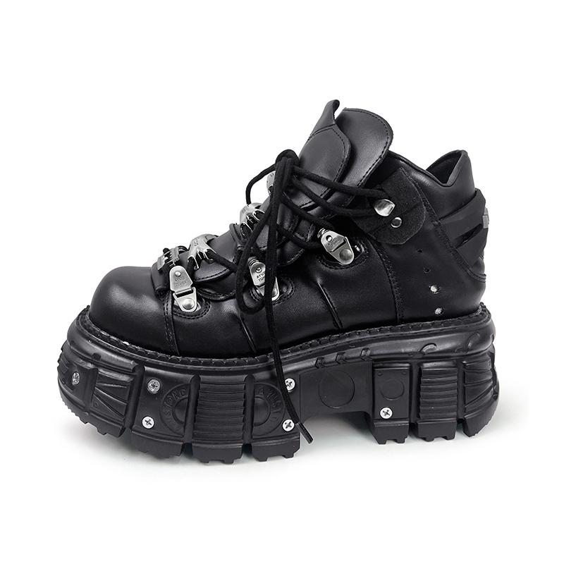 Neue Damenschuhe Punk-Stil Schnürschuhe Absatzhöhe 6CM Plateau-Schuhe Frau Gothic Knöchel Rockstiefel Metalldekor Frau Sneaker