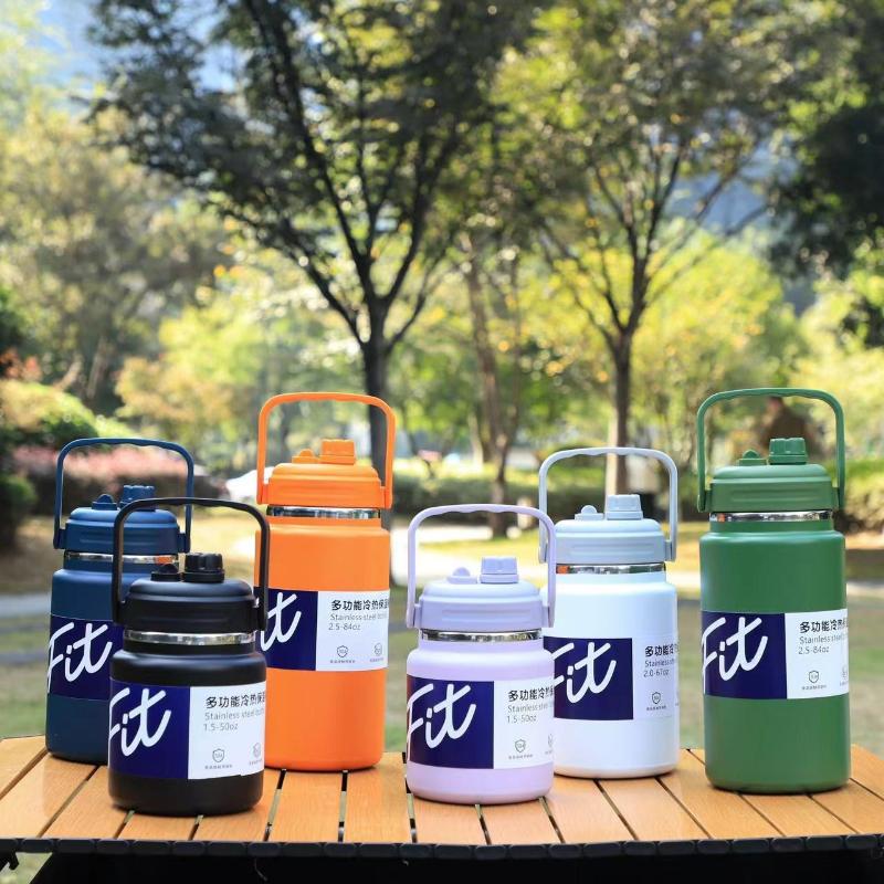 Stainless Steel Insulated Water Jug Food Grade Leak Proof Lid 24H Heat Cold Retention for Picnic Beach Trips